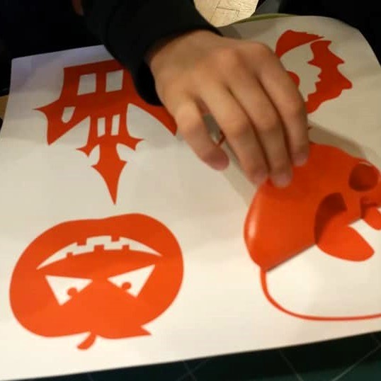 Planche de stickers orange d'Halloween : citrouille, manoir, tête de mort...